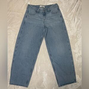 Hollister Low Rise Taper Baggy Light Blue Jeans 8L/29L